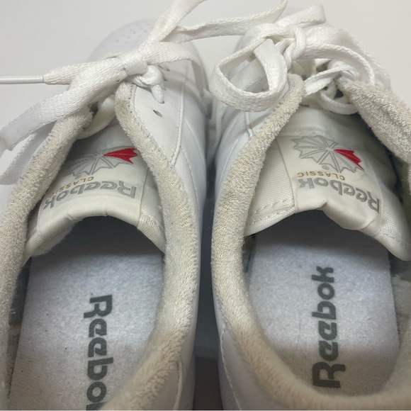 Hardly Worn Women's Reebok White Princess Tennis Shoes size 10 - Picture 3 of 4